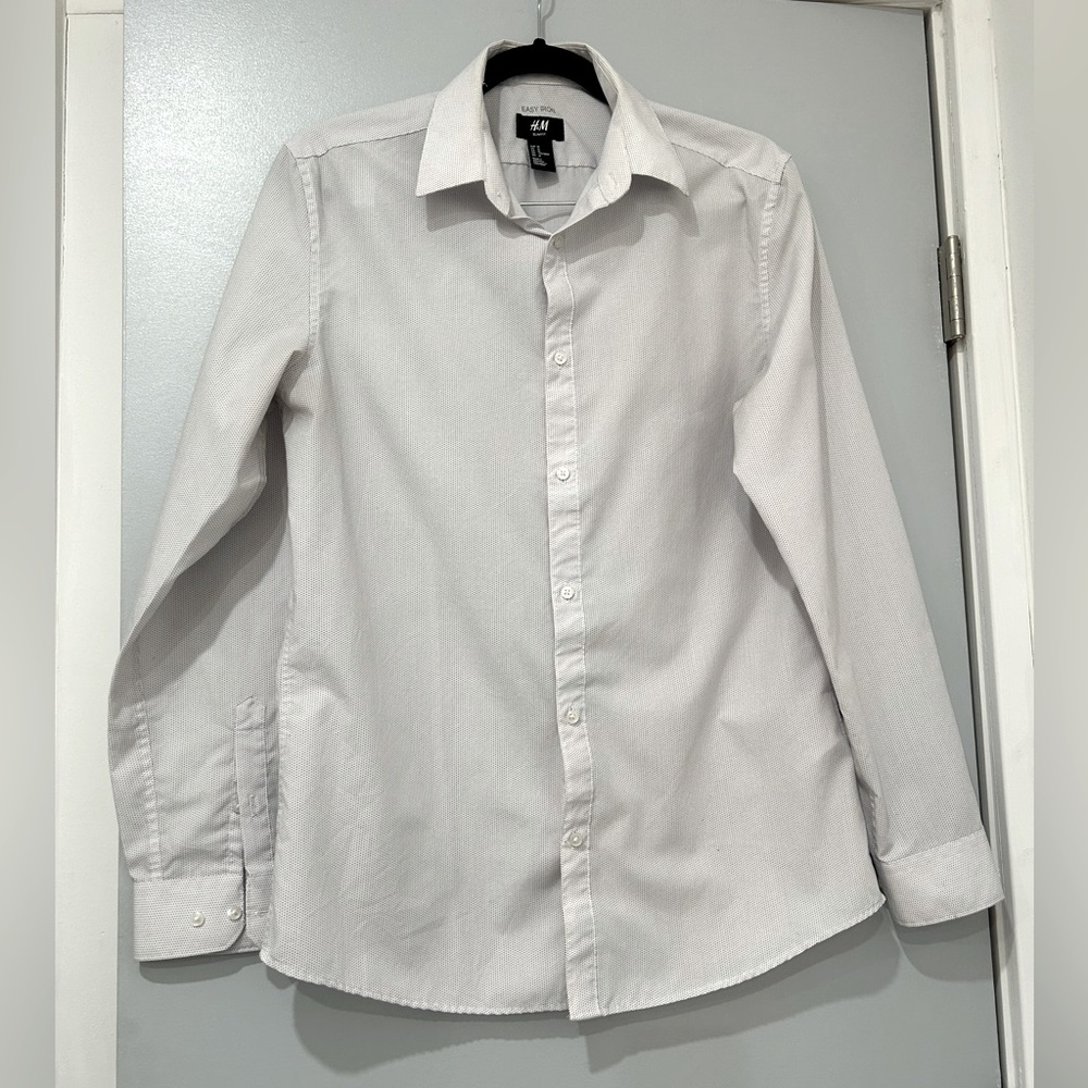 H&M Men’s Dress Shirt - White with Small Dot Pattern
